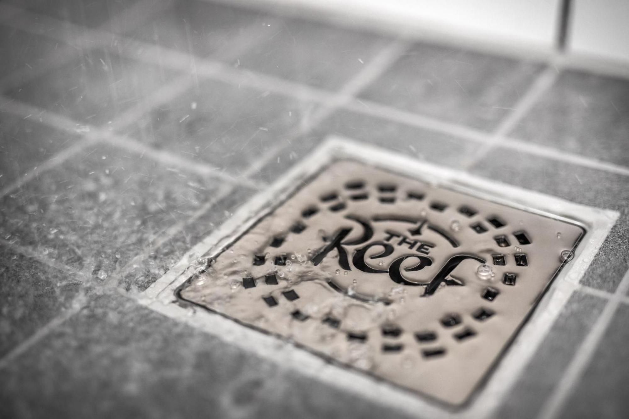 Quality The Reef Hotel 4*