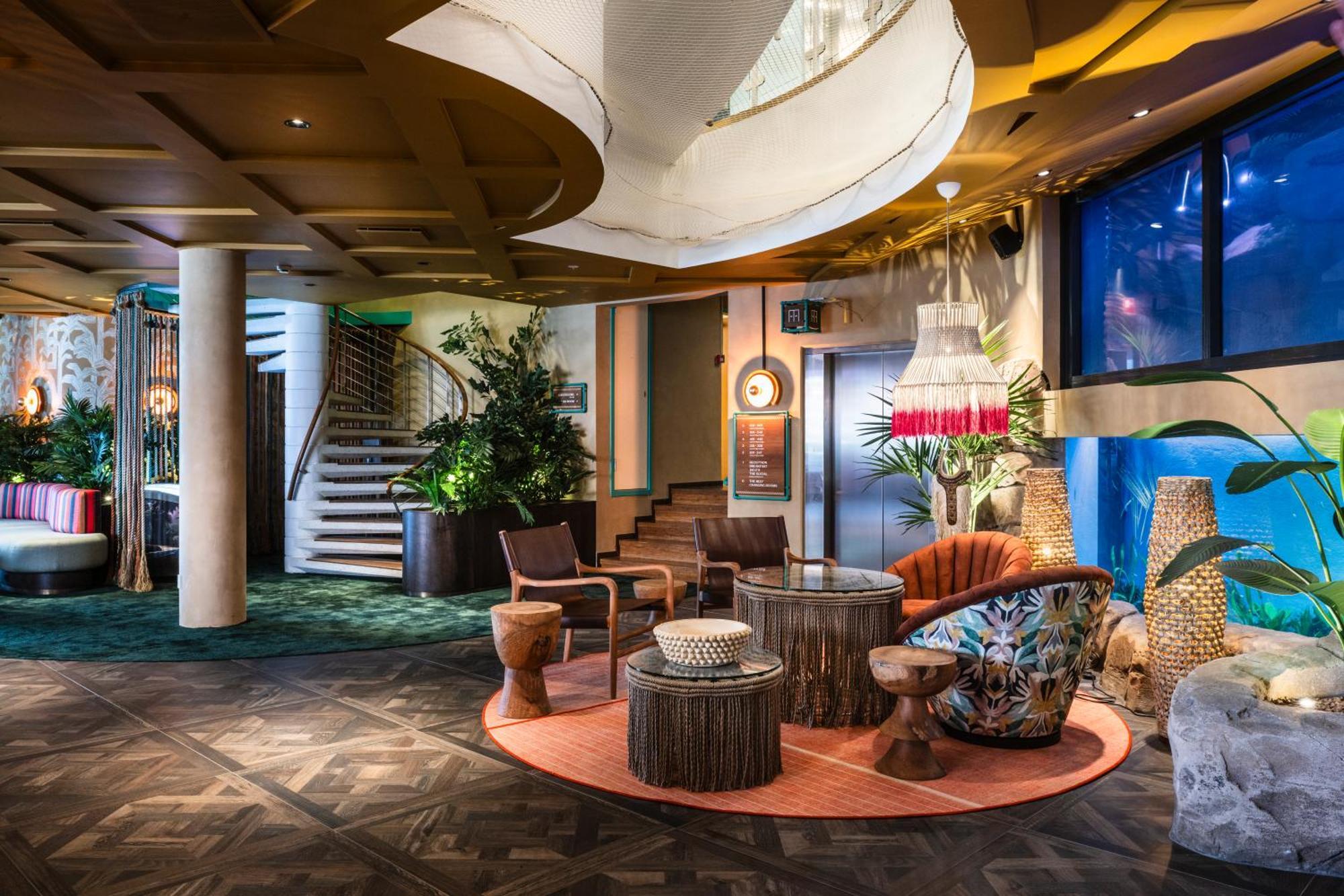 Quality The Reef Hotel 4*